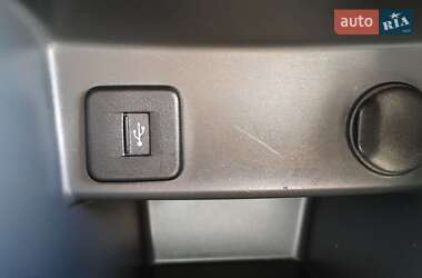 Хэтчбек Suzuki Swift 2012 в 