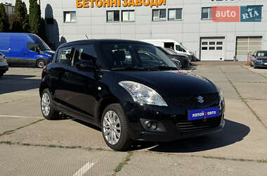 Хетчбек Suzuki Swift 2013 в 