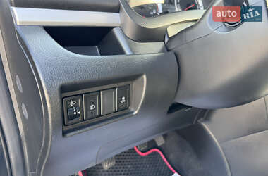 Хетчбек Suzuki Swift 2013 в 