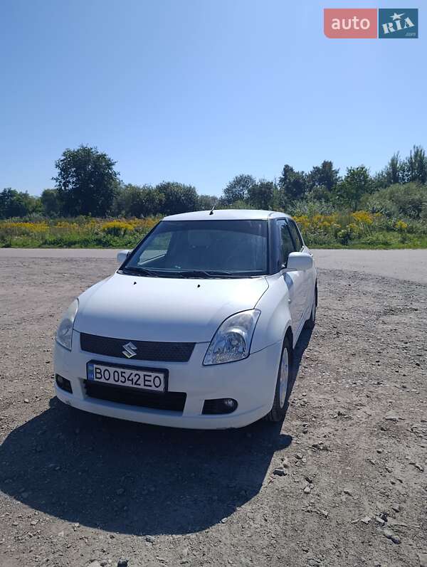 Хэтчбек Suzuki Swift 2007 в Тернополе