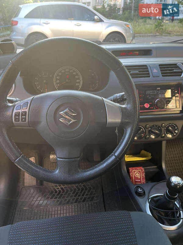 Хэтчбек Suzuki Swift 2008 в Киеве