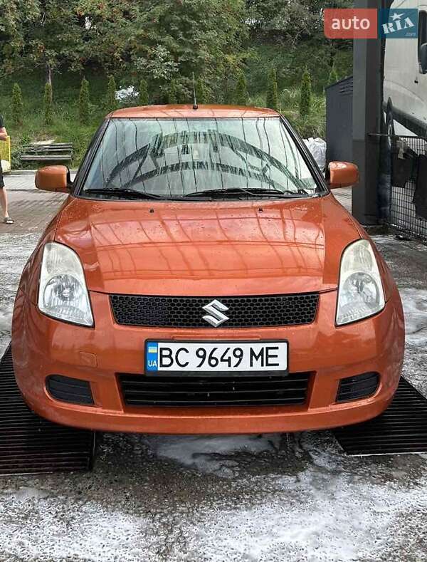 Хетчбек Suzuki Swift 2007 в Львові