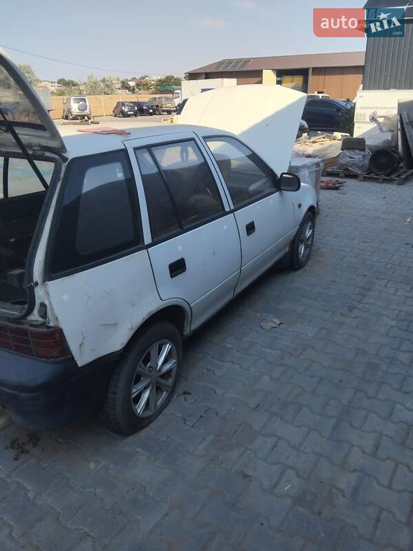 Хэтчбек Suzuki Swift 1994 в Одессе фото 7 Хэтчбек Suzuki Swift 1994 в Одессе