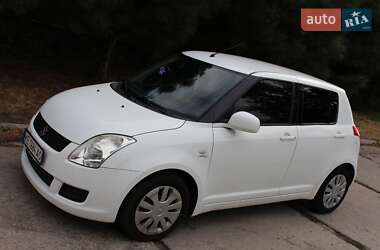Хэтчбек Suzuki Swift 2009 в 