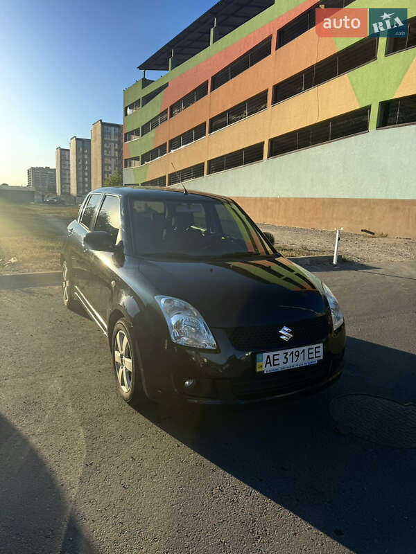 Хэтчбек Suzuki Swift 2008 в 