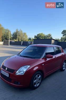Хэтчбек Suzuki Swift 2005 в Киеве