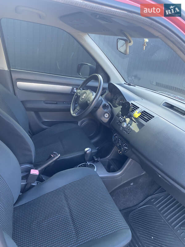 Хэтчбек Suzuki Swift 2005 в Березане фото 7 Хэтчбек Suzuki Swift 2005 в Березане