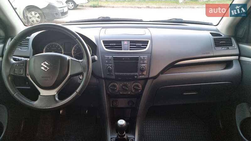 Хетчбек Suzuki Swift 2012 в Києві фото 8 Хетчбек Suzuki Swift 2012 в Києві
