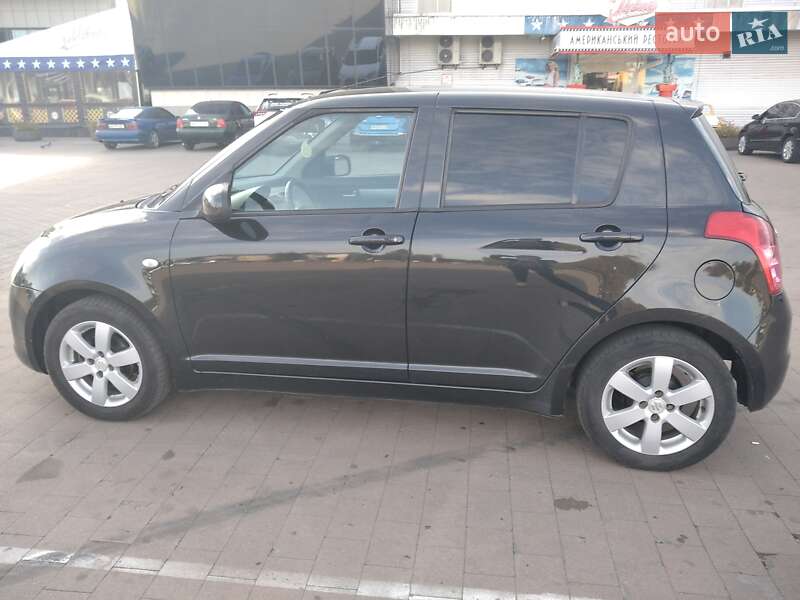 Хэтчбек Suzuki Swift 2009 в Житомире