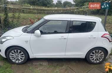 Хэтчбек Suzuki Swift 2012 в 