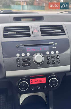 Хэтчбек Suzuki Swift 2008 в 