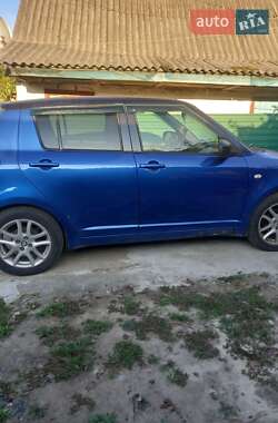Хэтчбек Suzuki Swift 2007 в 