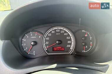 Хэтчбек Suzuki Swift 2006 в 