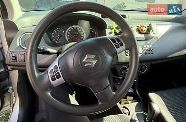 Хэтчбек Suzuki Swift 2006 в 