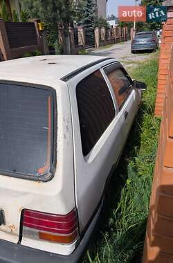 Хэтчбек Suzuki Swift 1988 в 