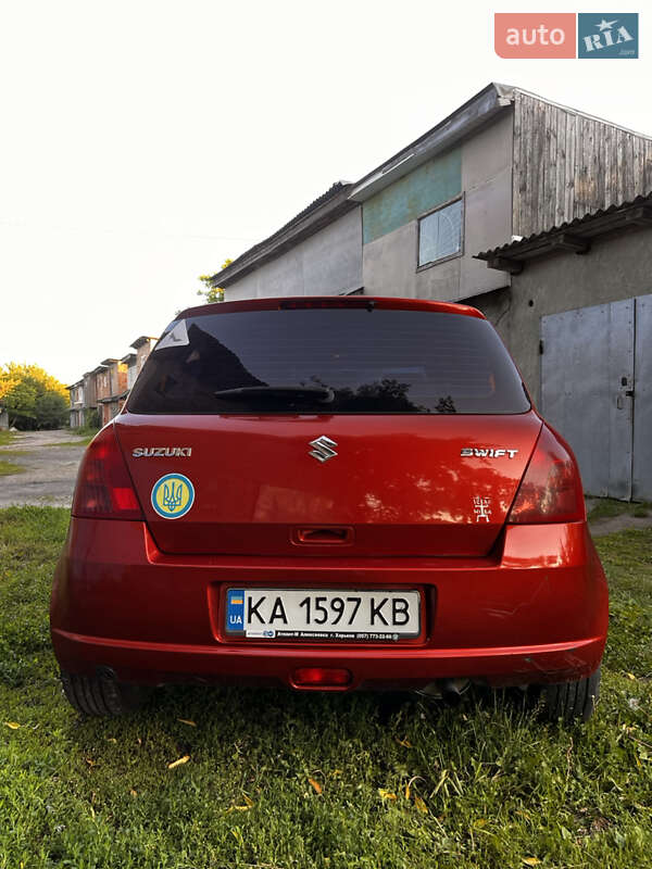 Хетчбек Suzuki Swift 2007 в Новгород-Сіверському