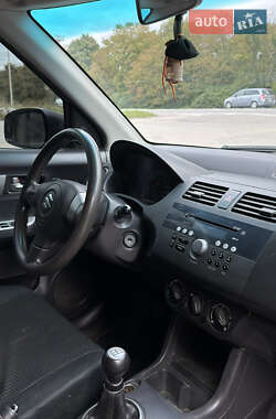 Хэтчбек Suzuki Swift 2007 в 