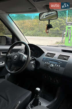 Хэтчбек Suzuki Swift 2007 в 