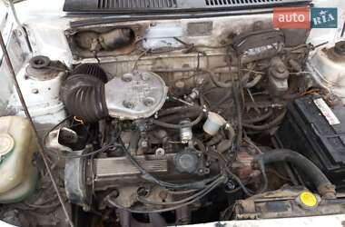 Хетчбек Suzuki Swift 1988 в 