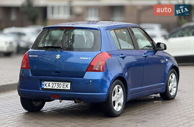 Хетчбек Suzuki Swift 2005 в 