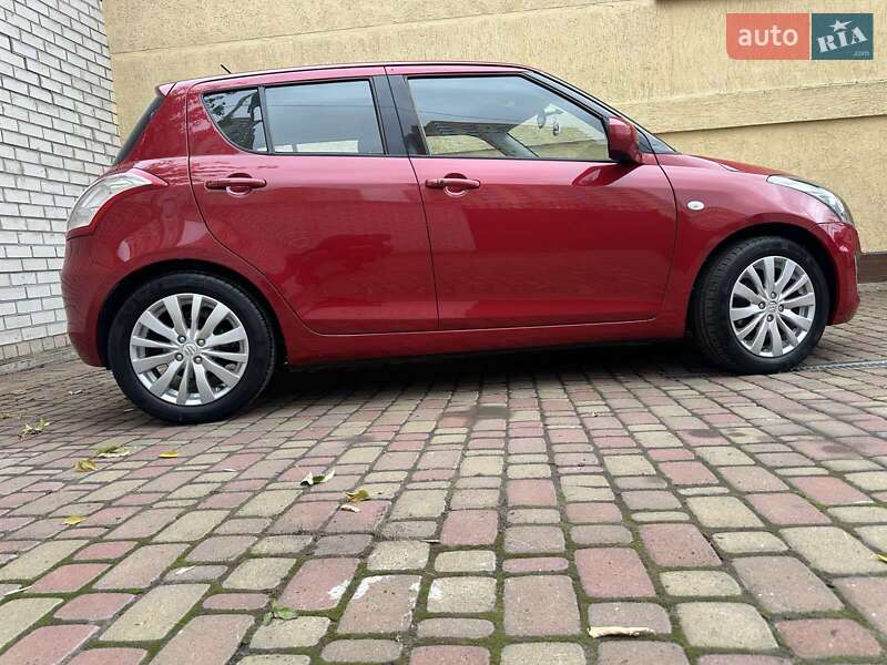 Хетчбек Suzuki Swift 2013 в Києві