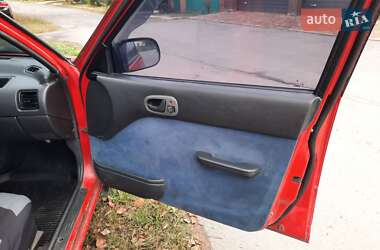 Седан Suzuki Swift 1998 в  фото 17 Седан Suzuki Swift 1998 в