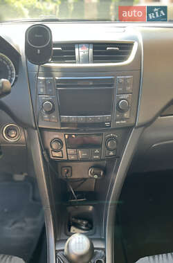 Хэтчбек Suzuki Swift 2010 в 