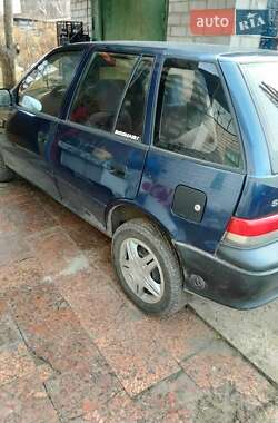 Хэтчбек Suzuki Swift 1997 в 
