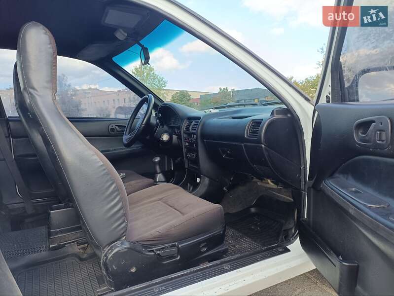 Хетчбек Suzuki Swift 1997 в Запоріжжі фото 17 Хетчбек Suzuki Swift 1997 в Запоріжжі