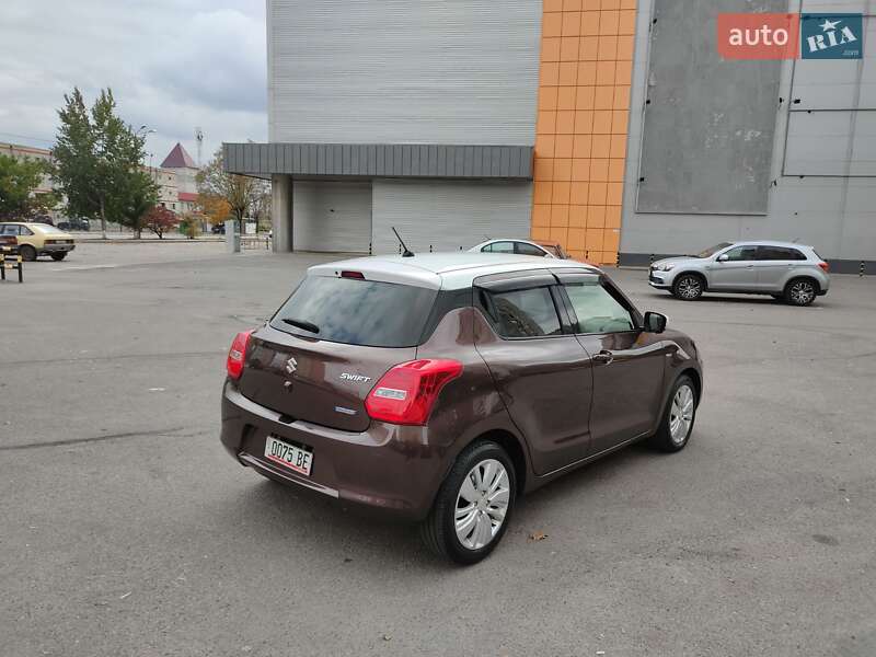 Хэтчбек Suzuki Swift 2018 в Киеве фото 3 Хэтчбек Suzuki Swift 2018 в Киеве