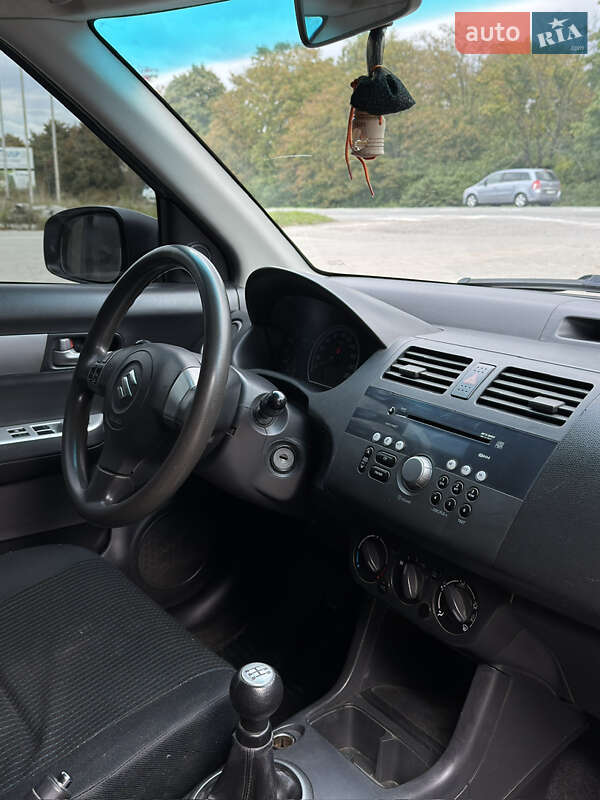 Хетчбек Suzuki Swift 2007 в Львові