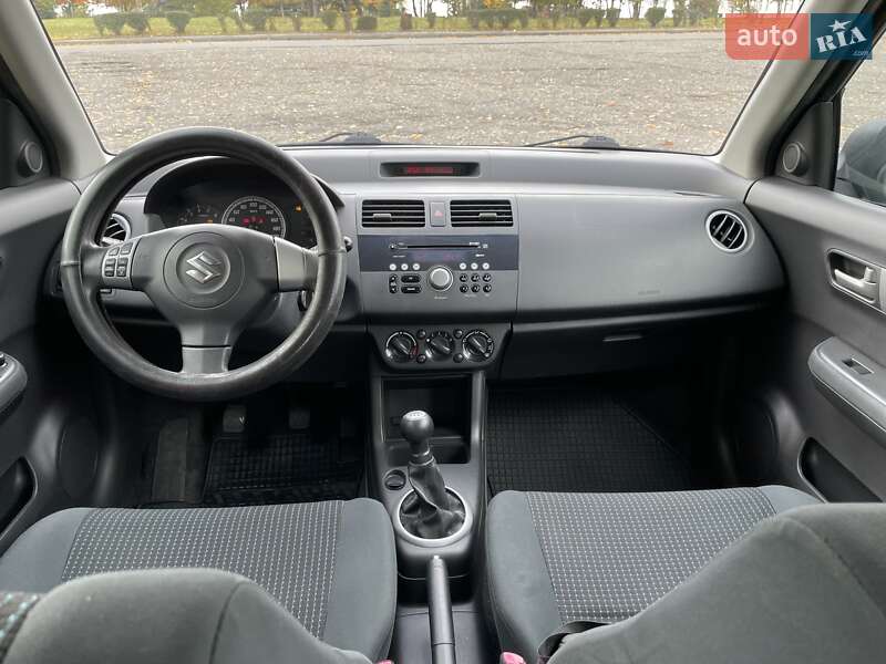 Хетчбек Suzuki Swift 2008 в Ужгороді