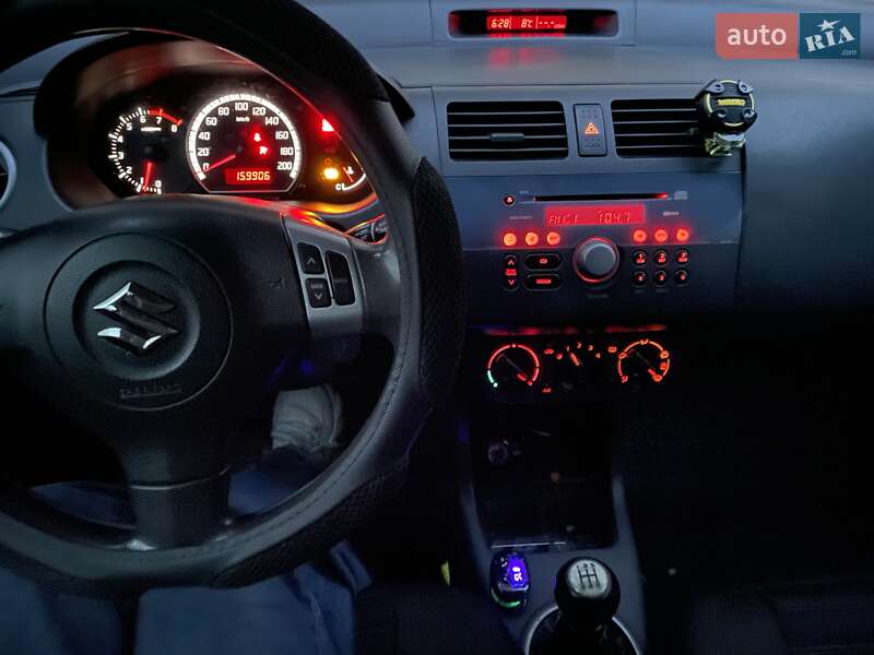 Хетчбек Suzuki Swift 2007 в Львові