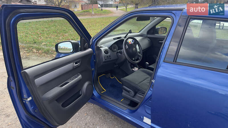 Хэтчбек Suzuki Swift 2006 в Коломые