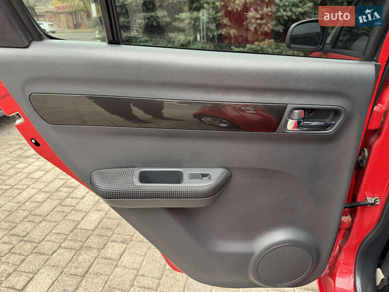 Хетчбек Suzuki Swift 2007 в Одесі фото 25 Хетчбек Suzuki Swift 2007 в Одесі