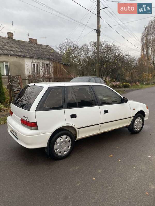 Хэтчбек Suzuki Swift 2001 в Владимире фото Хэтчбек Suzuki Swift 2001 в Владимире