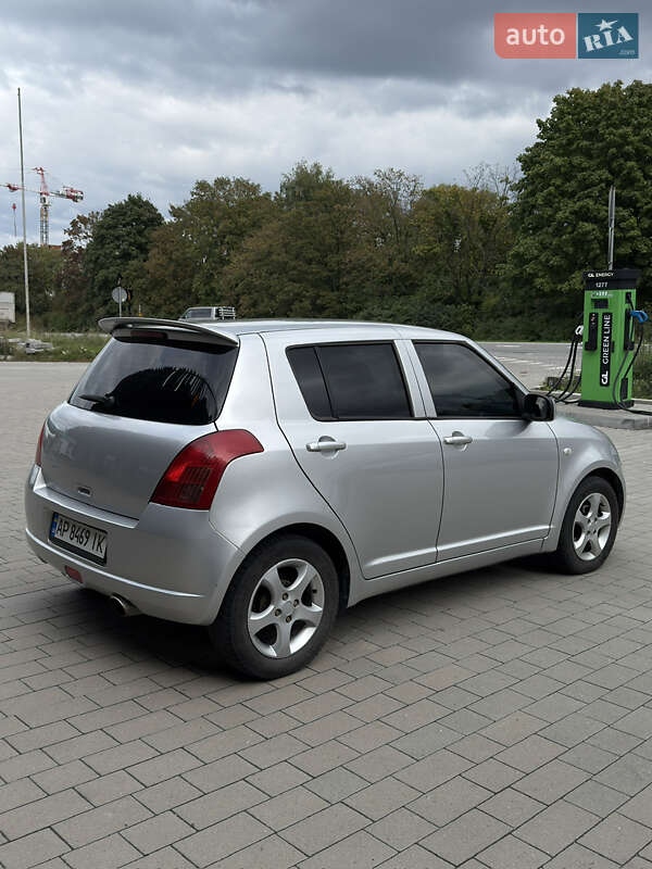 Хетчбек Suzuki Swift 2007 в Львові