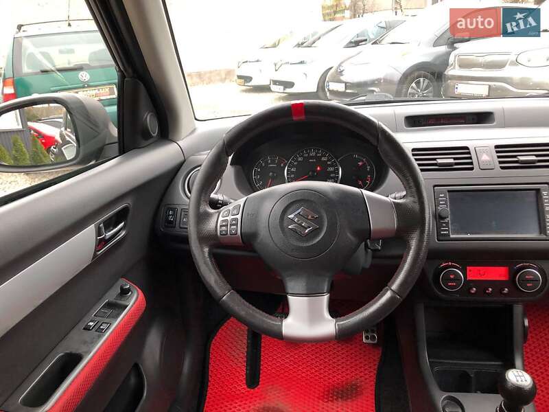 Хетчбек Suzuki Swift 2010 в Коломиї