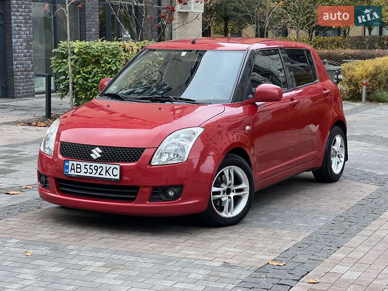Хэтчбек Suzuki Swift 2008 в Киеве