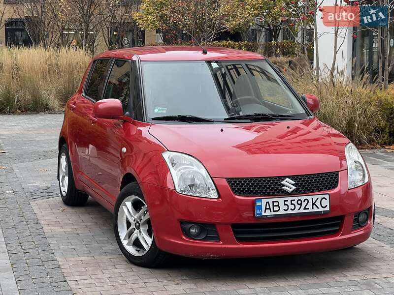 Хэтчбек Suzuki Swift 2008 в Киеве