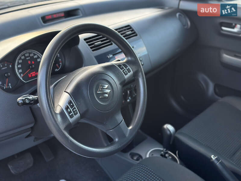 Хетчбек Suzuki Swift 2006 в Старокостянтинові