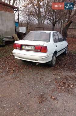 Седан Suzuki Swift 1995 в Конотопе