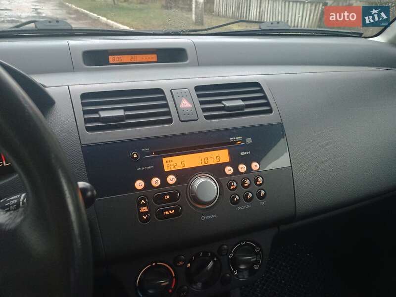 Хетчбек Suzuki Swift 2007 в Києві