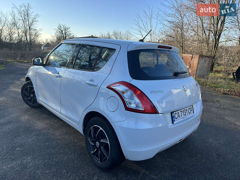 Хетчбек Suzuki Swift 2011 в Звенигородці