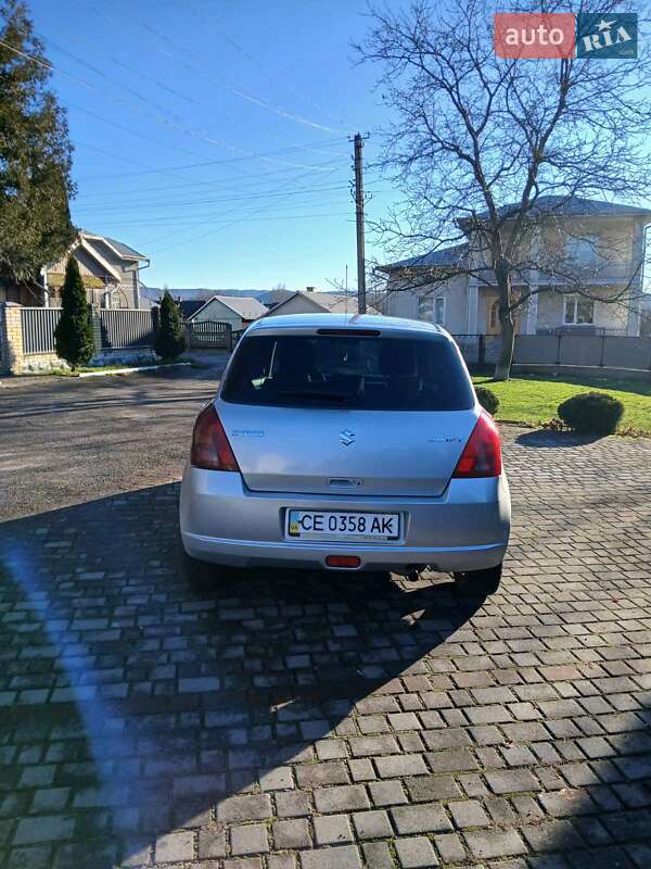 Хетчбек Suzuki Swift 2008 в Чернівцях