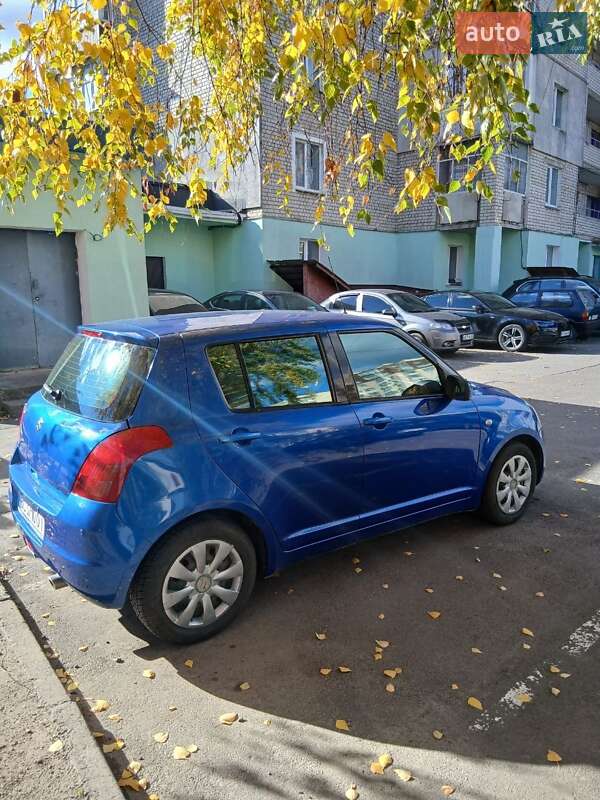 Хетчбек Suzuki Swift 2006 в Хмельницькому