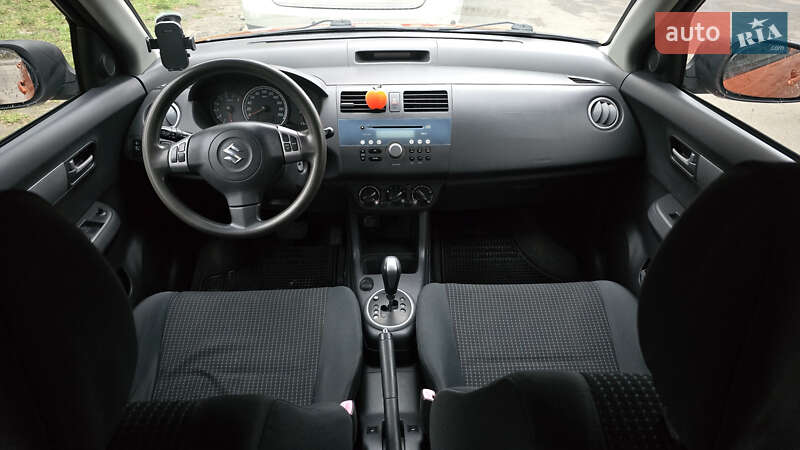 Хетчбек Suzuki Swift 2005 в Львові фото 10 Хетчбек Suzuki Swift 2005 в Львові