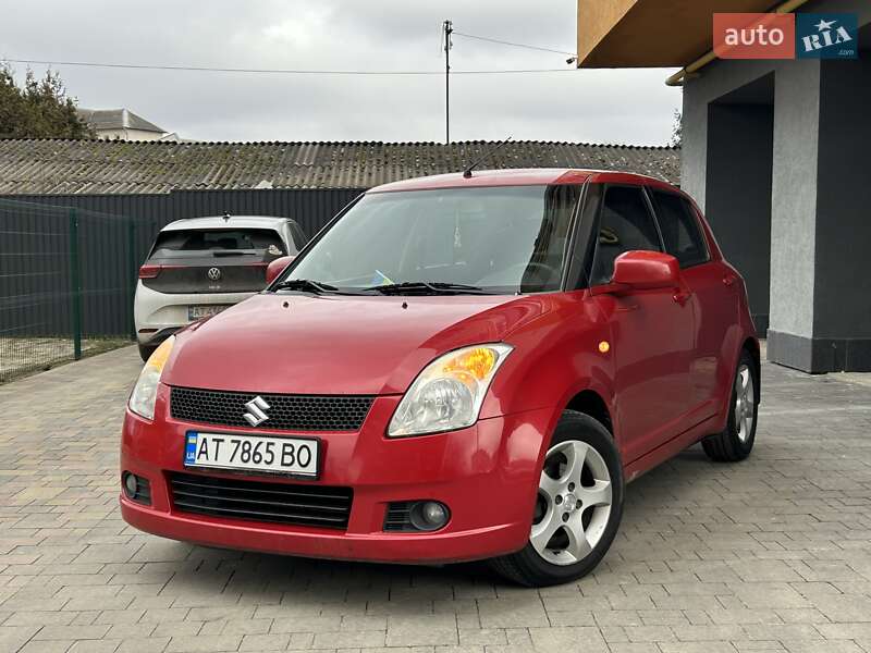Хэтчбек Suzuki Swift 2005 в Ивано-Франковске фото 4 Хэтчбек Suzuki Swift 2005 в Ивано-Франковске