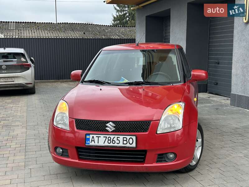 Хэтчбек Suzuki Swift 2005 в Ивано-Франковске фото 6 Хэтчбек Suzuki Swift 2005 в Ивано-Франковске