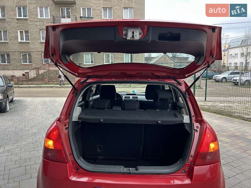 Хэтчбек Suzuki Swift 2005 в Ивано-Франковске фото 23 Хэтчбек Suzuki Swift 2005 в Ивано-Франковске